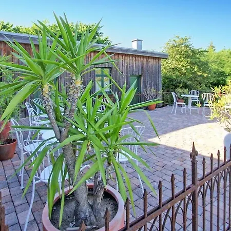Grosses Mit Viel Platz Im Gruenen - Buednerei Lehsten Holiday home Mollenhagen