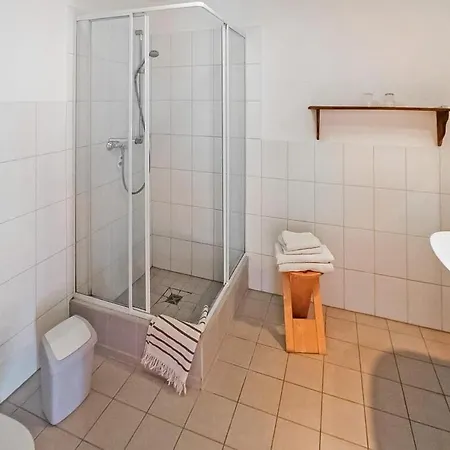 Grosses Mit Viel Platz Im Gruenen - Buednerei Lehsten Holiday home Mollenhagen